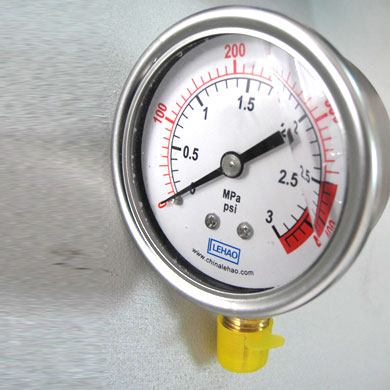 YTN-50 半钢耐震充油压力表